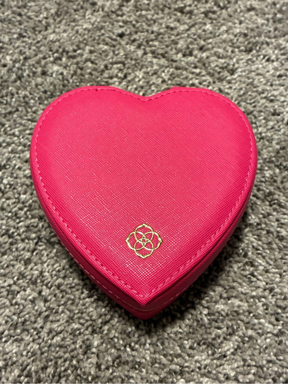 Kendra Scott Jewelry Case